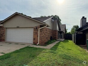 Building Photo - 12104 Briarlake Ct