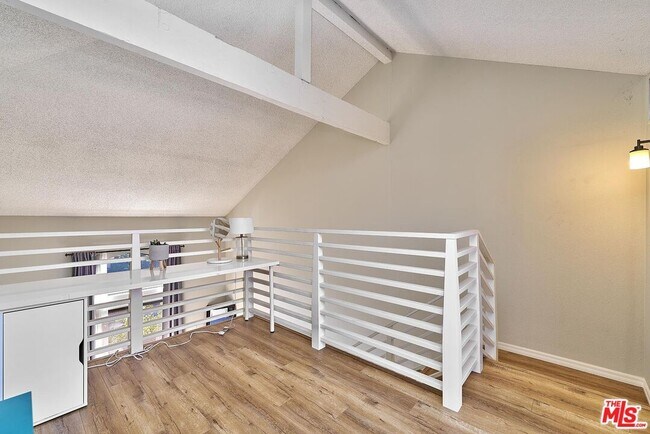 Foto del edificio - 10929 Morrison St