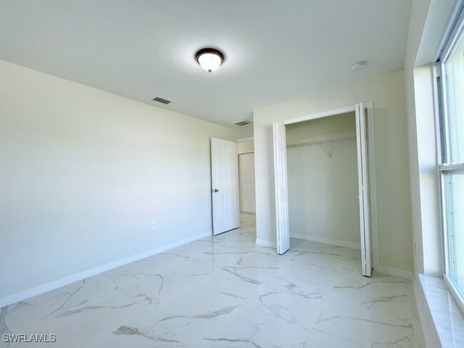 Foto del edificio - 1133-1135 Ichabod Ave