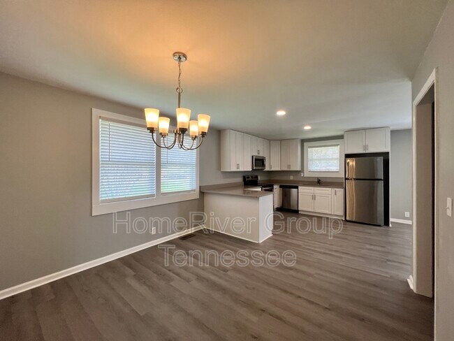 Foto del edificio - 202 Bonnacliff Ct