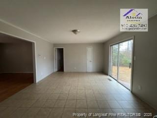 Foto del edificio - 271 Brewster Dr