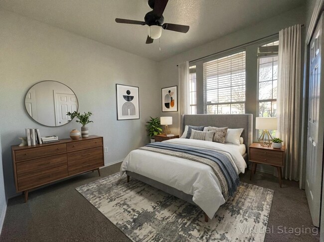 Building Photo - 4902 Golden Gate Dr