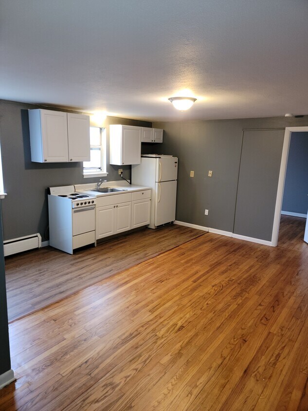 56 Church St Unit B6, East Hartford, CT 06108 Apartments in East