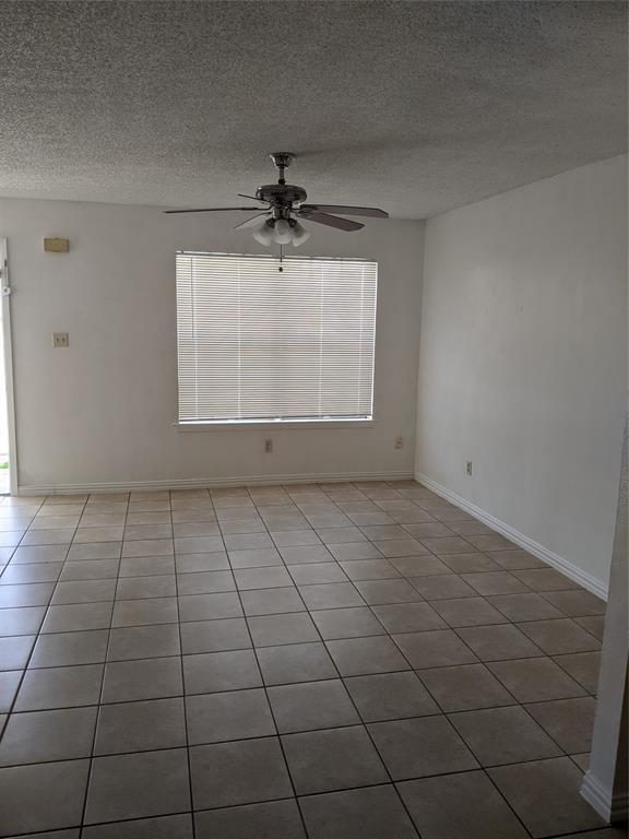 Foto del edificio - 901 S Mesquite St
