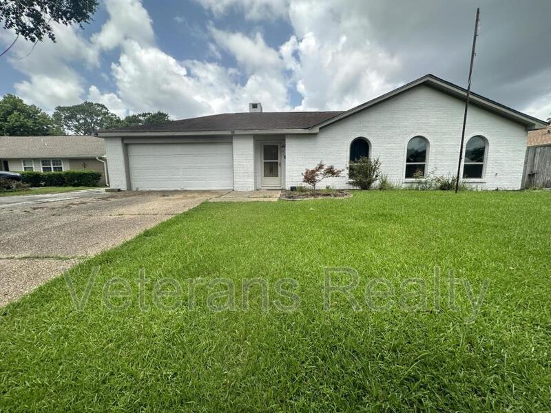 Primary Photo - 1920 Bayside Dr