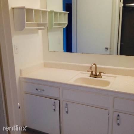 Building Photo - 1 br, 1 bath Apartment - 1375 Montecito Ave