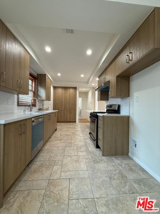 Foto del edificio - 1025 W Clark Ave