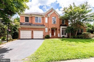 Building Photo - 1719 Strine Dr