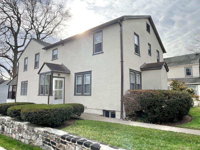 Foto del edificio - 93 Myrtle Blvd