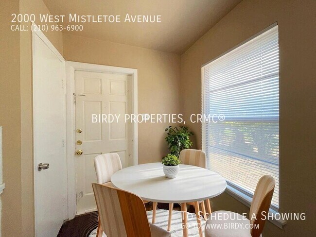 Foto del edificio - 2000 W Mistletoe Ave