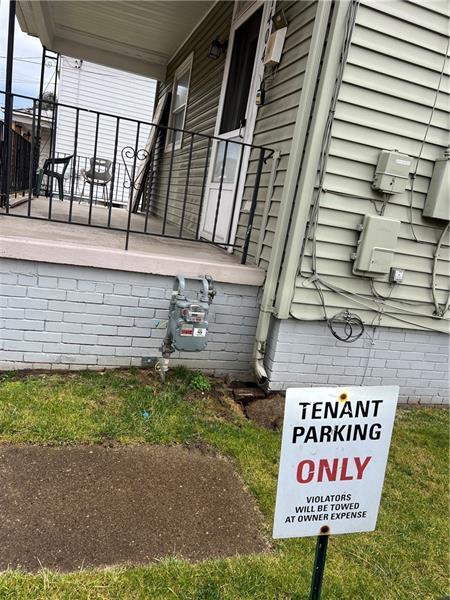 Building Photo - 1404 2nd Ave