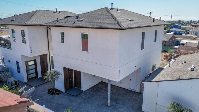 Foto del edificio - 5535-5539 Potomac St.