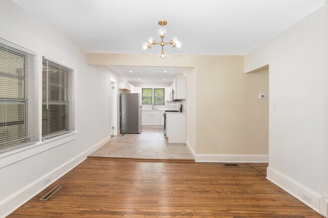 Foto del edificio - 257 Broad Dr SW