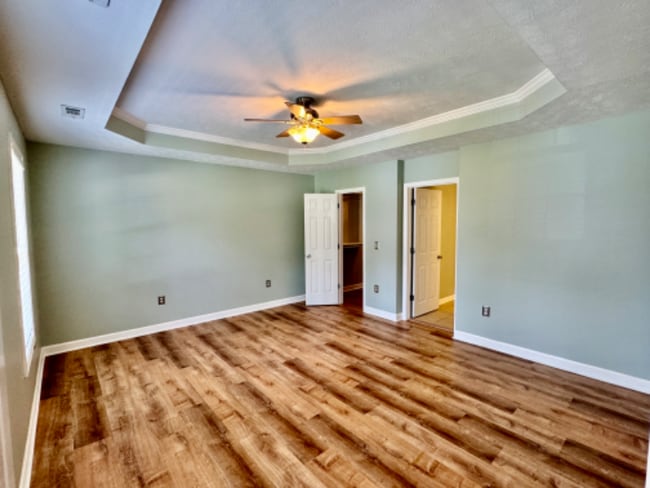 Building Photo - 64 Lakewind Ct