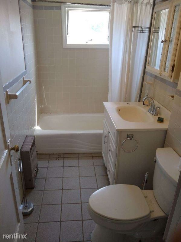 Building Photo - 4 br, 1 bath House - 49 Perry St