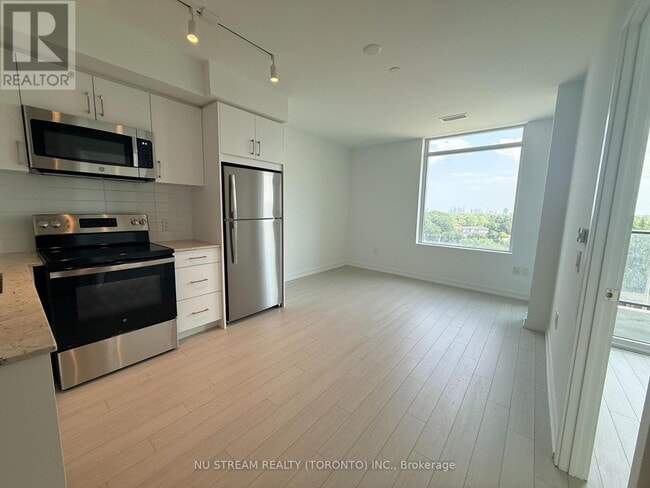 Building Photo - 4000 Eglinton Ave W