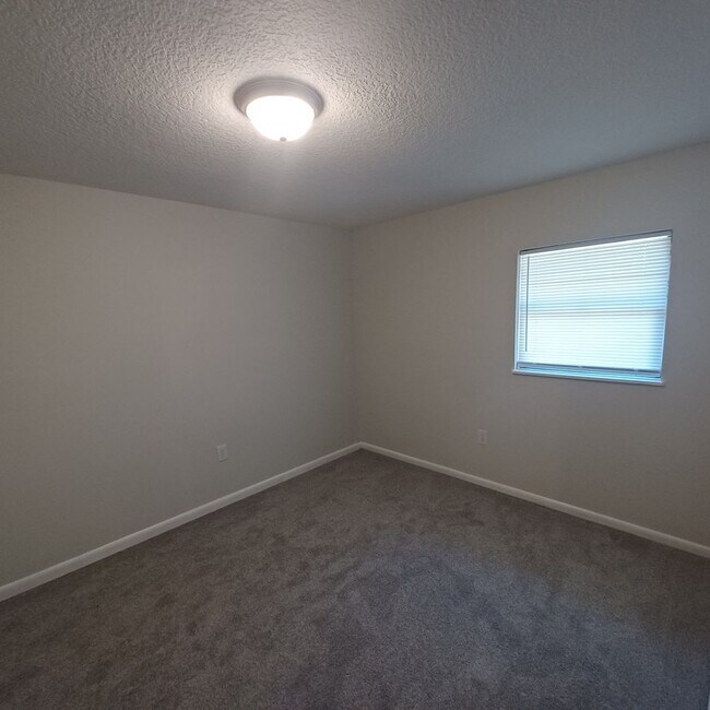 Foto del edificio - Small town 2 BR 1 BA home in Baldwin
