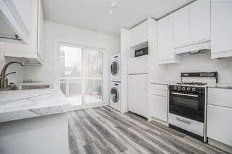 Building Photo - 138 Curzon St