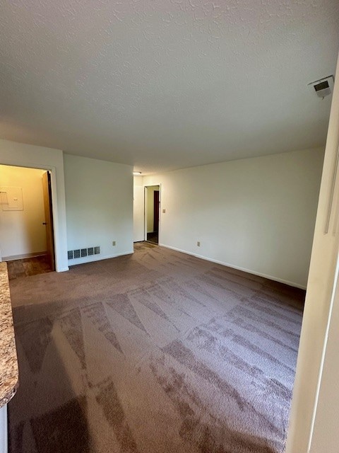 Building Photo - 2205 Hedgerow Road