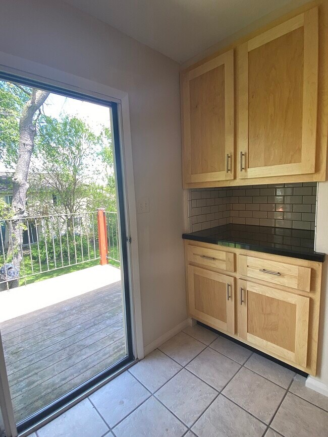 Building Photo - 3145 N Mountain Maple Ct