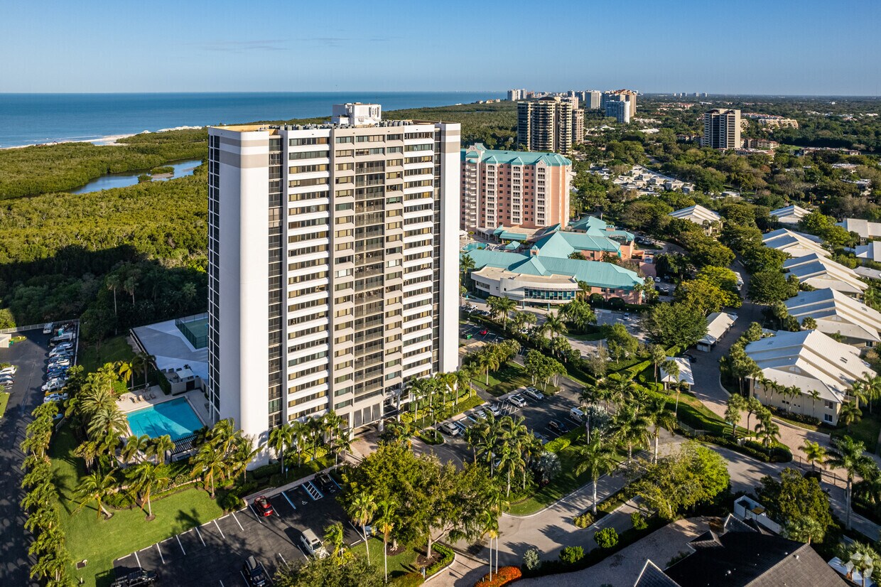 Aerial Photo - Stratford of Pelican Bay