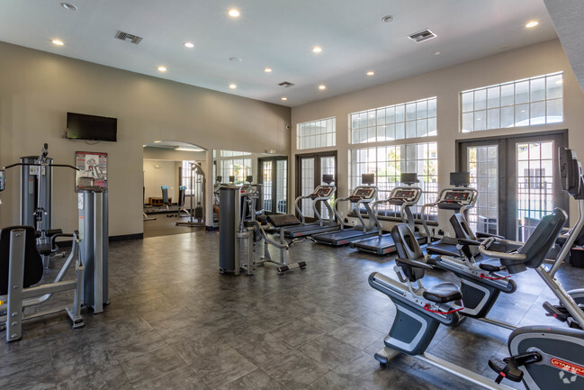 Gimnasio - Ridgepointe at Cagan Crossing