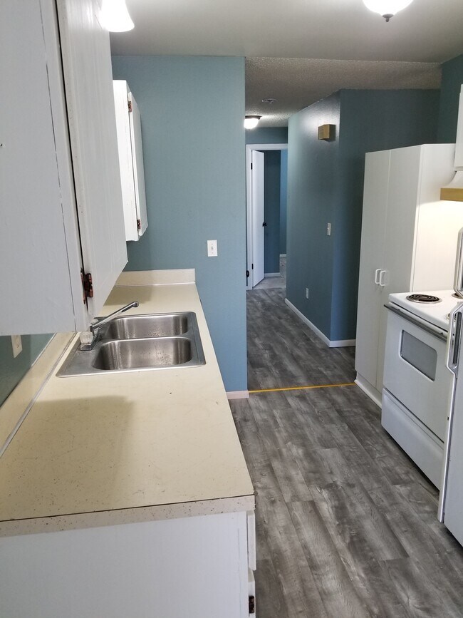 811 W Perry St, Aberdeen, WA 98520 Townhome Rentals in Aberdeen WA