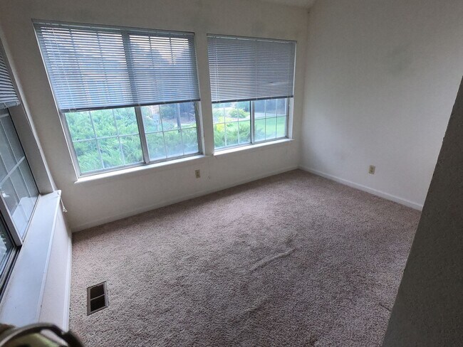 Foto del edificio - Cozy ground floor Condo in Gunbarrel
