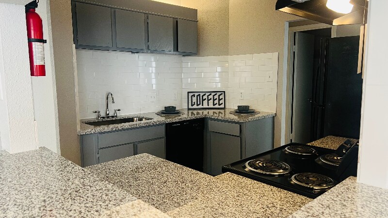Foto principal - 5655 Glenmont Dr