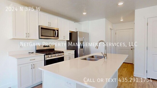 Foto del edificio - 2024 N 375 W