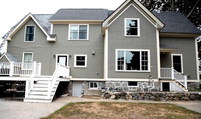 Building Photo - 134 Methuen St