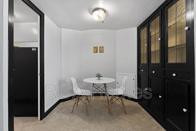 Foto del edificio - 37 West St Clair Street