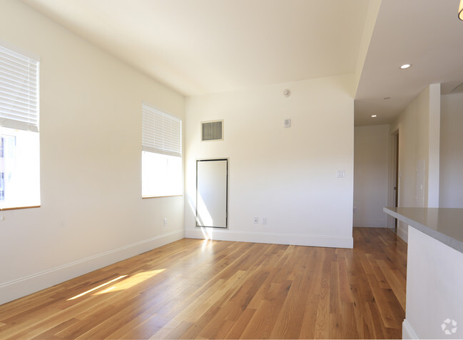 living room 1br - The Union Apartments New Haven