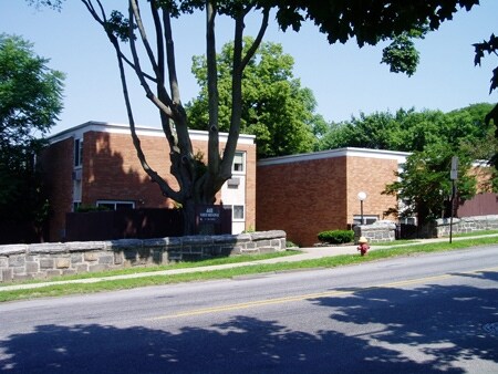 Primary Photo - 441 N Broadway