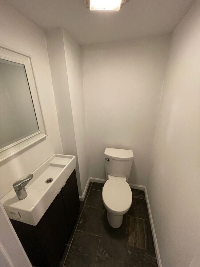 Foto del edificio - 4 Bedroom/2.5 Bathroom House in Southside-...