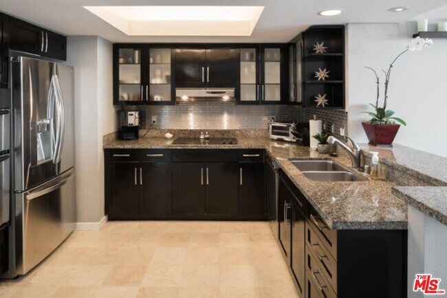 Foto del edificio - 13700 Marina Pointe Dr