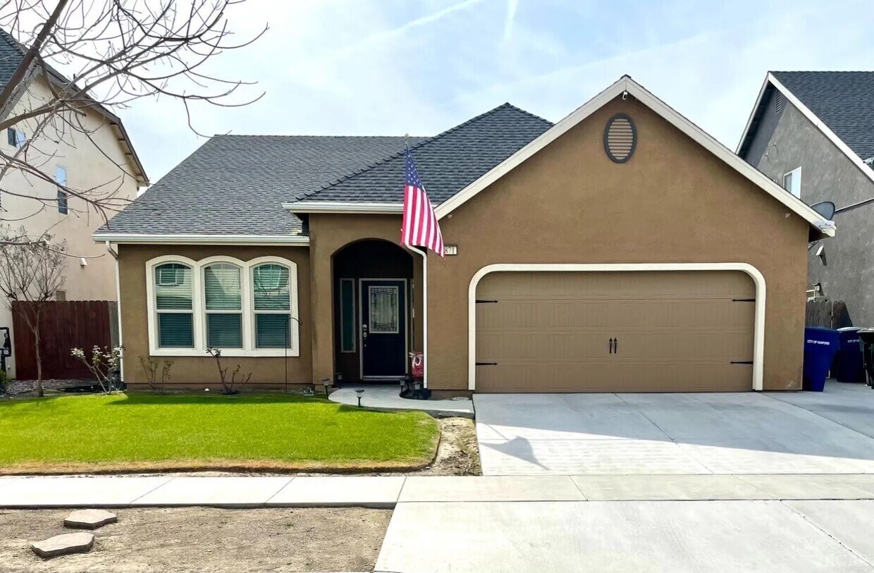 1871 W Humboldt Dr, Hanford, CA 93230 House Rental in Hanford, CA