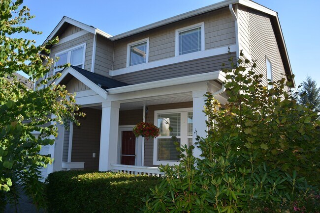 Building Photo - Amazing 4 bedroom home on Tumwater Hill!!