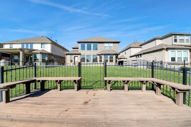 Building Photo - 29482 Westhope Dr