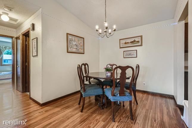 Foto del edificio - 3 br, 2 bath House - 6824 R Sandlewood Road