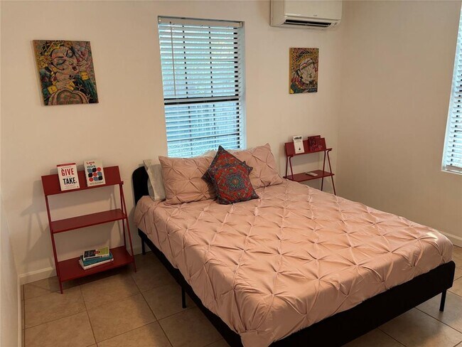 Foto del edificio - 5414 Bolm Rd