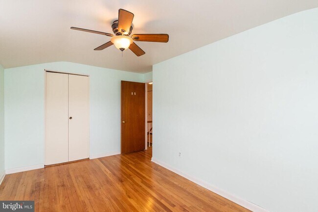 Building Photo - 1155 Linden Ave