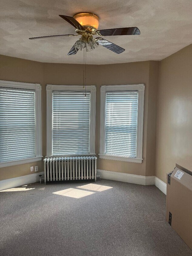 114 Garfield Ave Unit Apartment 1, Chelsea, MA 02150 Apartments in