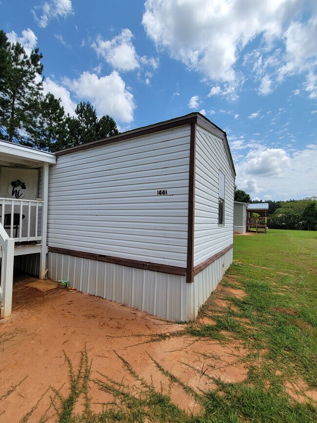 Building Photo - 144A Eubanks St