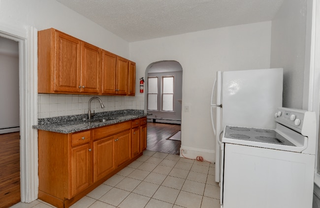 Building Photo - 1288 W 83rd St