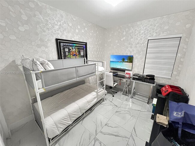 Foto del edificio - 4386 NW 80th Ct