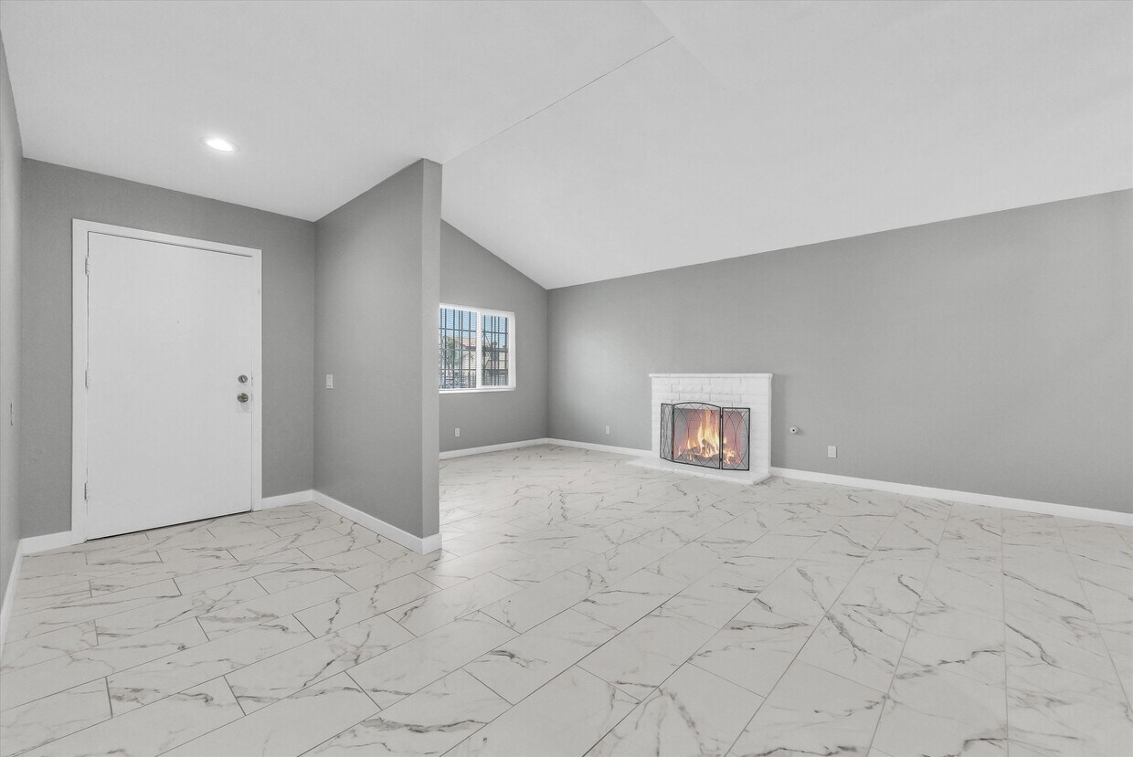 Primary Photo - 1046 N Clifford Ave