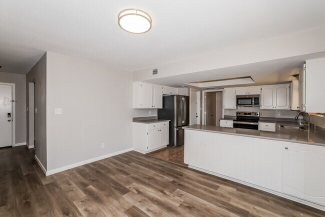 Foto del edificio - 3055 E Garnet Ave