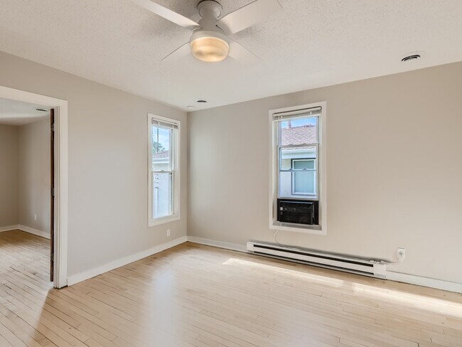 Living Room - 1728 University Avenue Northeast
