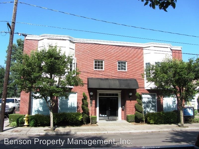 703719 NE Roberts Ave, Gresham, OR 97030 Apartment for Rent in